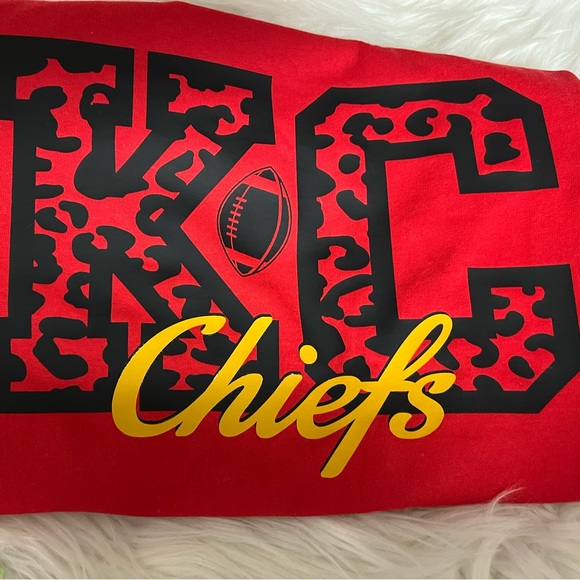 Tops - Brand new Kansas City Chiefs unisex T-shirt